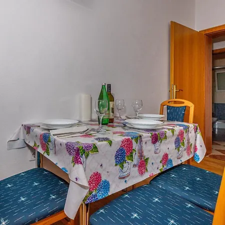 דירה Apartman Kata 1