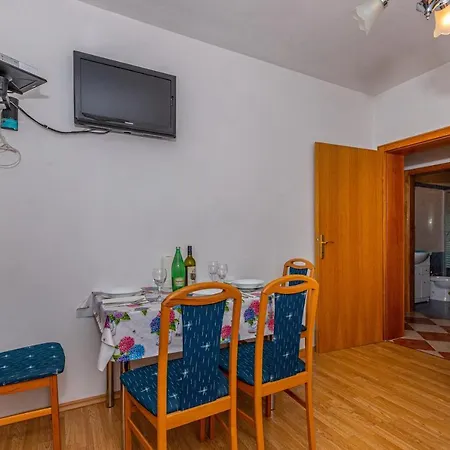 Apartman Kata 1 * קריקווניצה