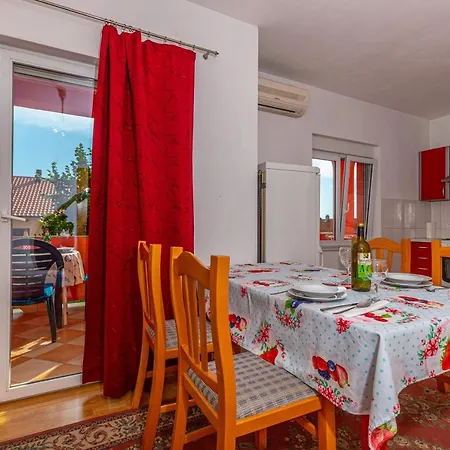 דירה Apartman Kata 1 *